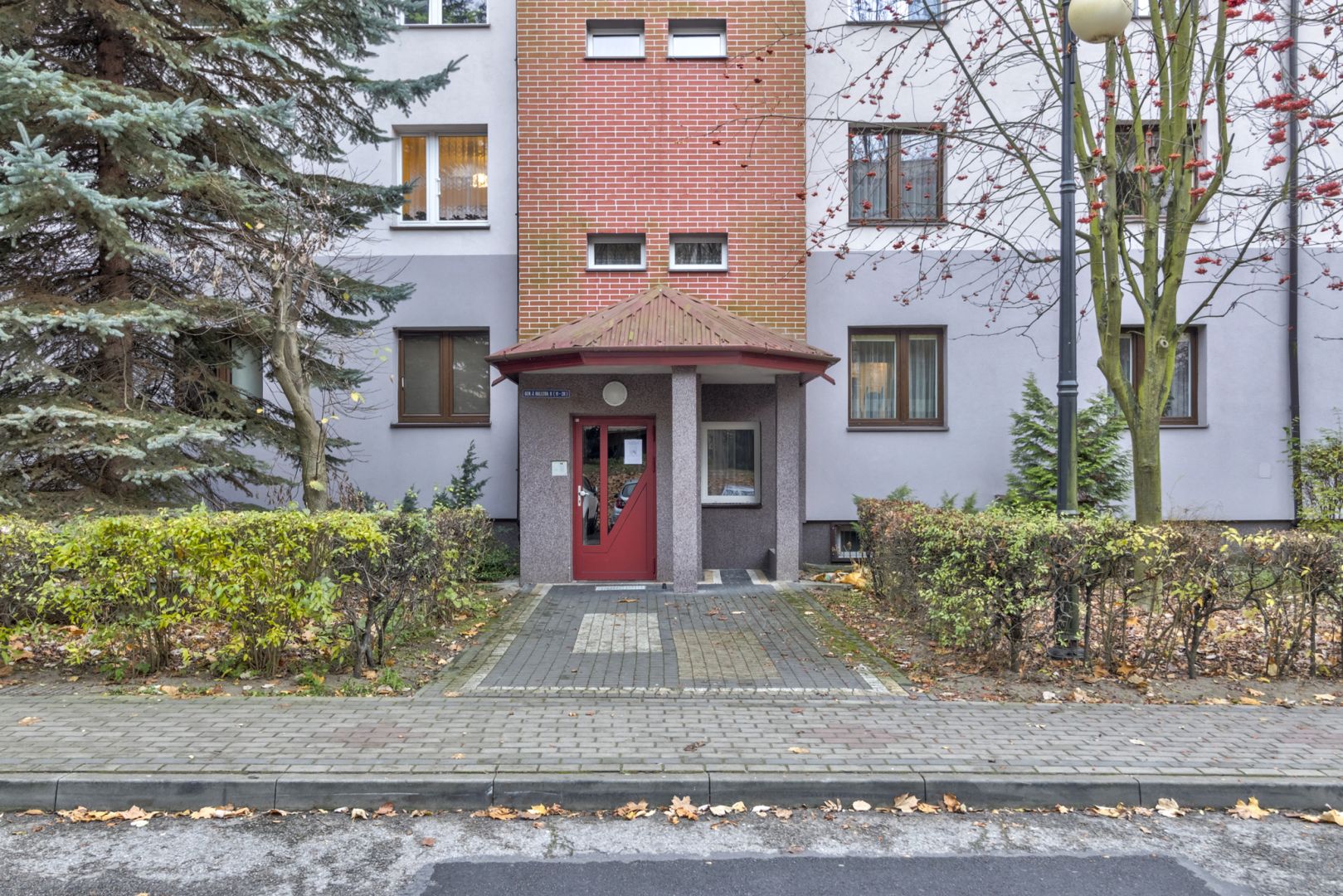 1st floor | 3 rooms | garage | axis. Gołębiów II - Apartment - Sale - Radom, Gołębiów II