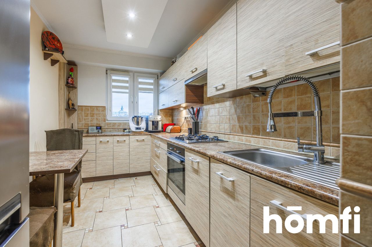 Widokowe 3-pokojowe mieszkanie z balkonem na sprzedaż - Mieszkanie - Sprzedaż - Sanocki, Sanok / Błonie