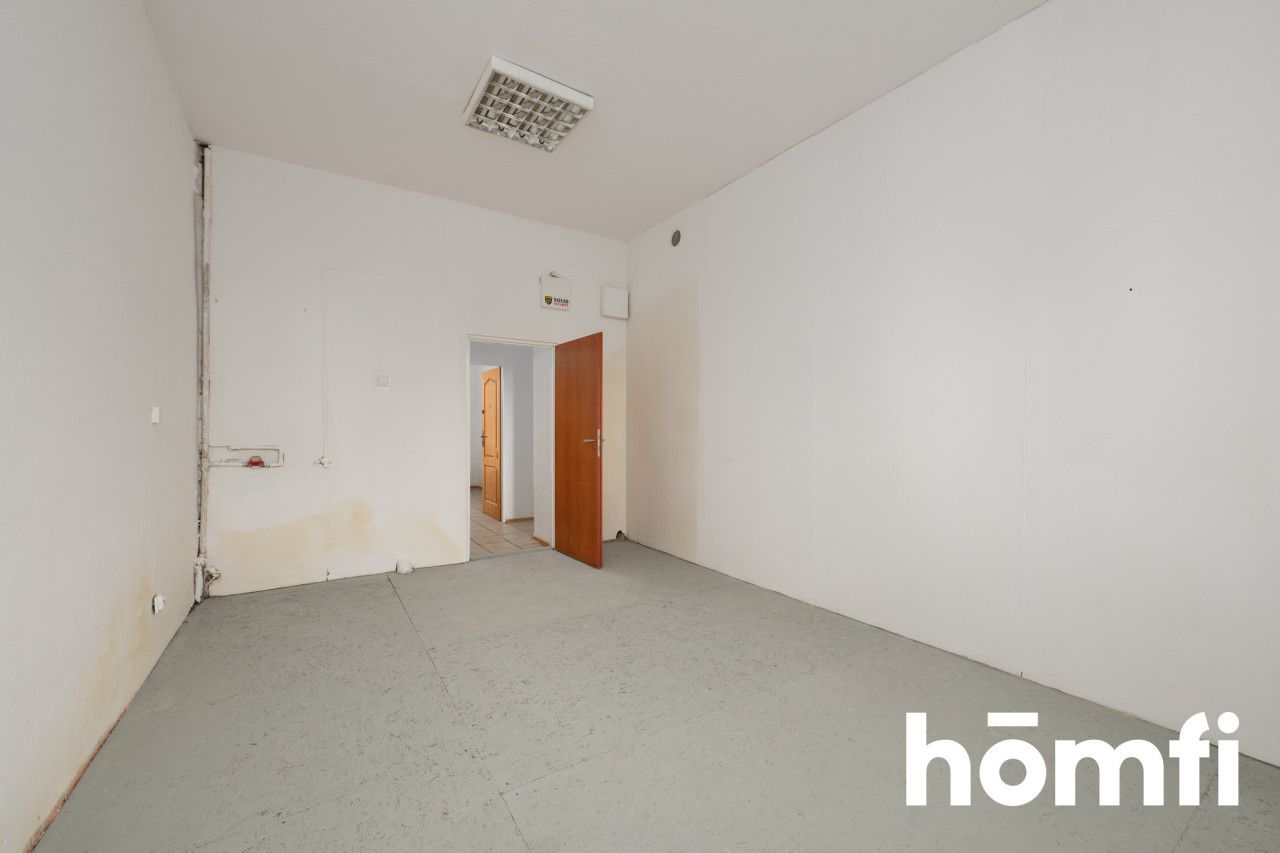 Commercial premises with a large shop window, 53.5 m2 in the center - Commercial premises - Sale - Wrocław, os. Ołbin