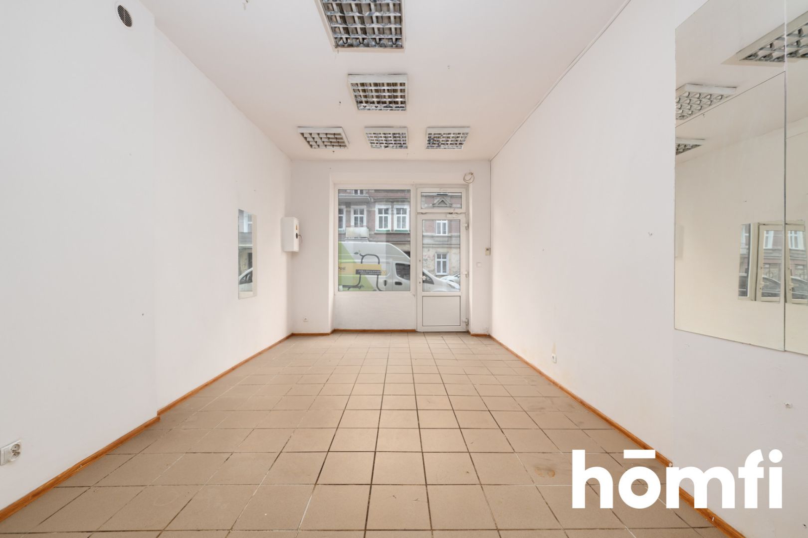 Commercial premises with a large shop window, 53.5 m2 in the center - Commercial premises - Sale - Wrocław, os. Ołbin