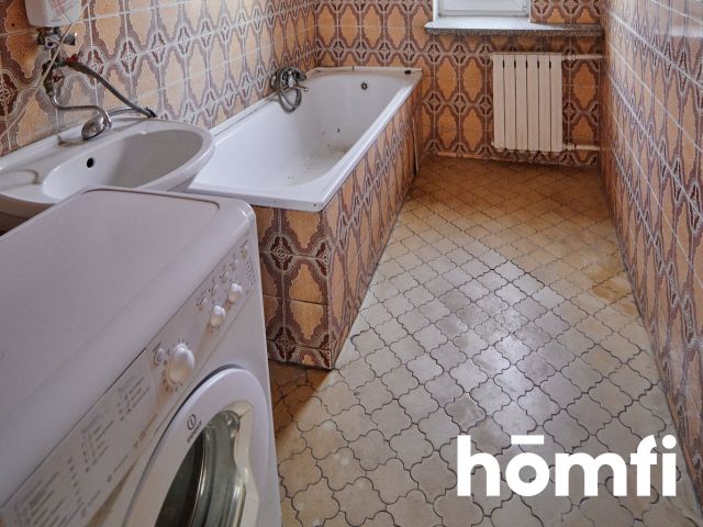 A spacious house with a garden, a well, and a garage. - Дім - Продаж - Zamość