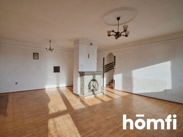 A spacious house with a garden, a well, and a garage. - Дім - Продаж - Zamość