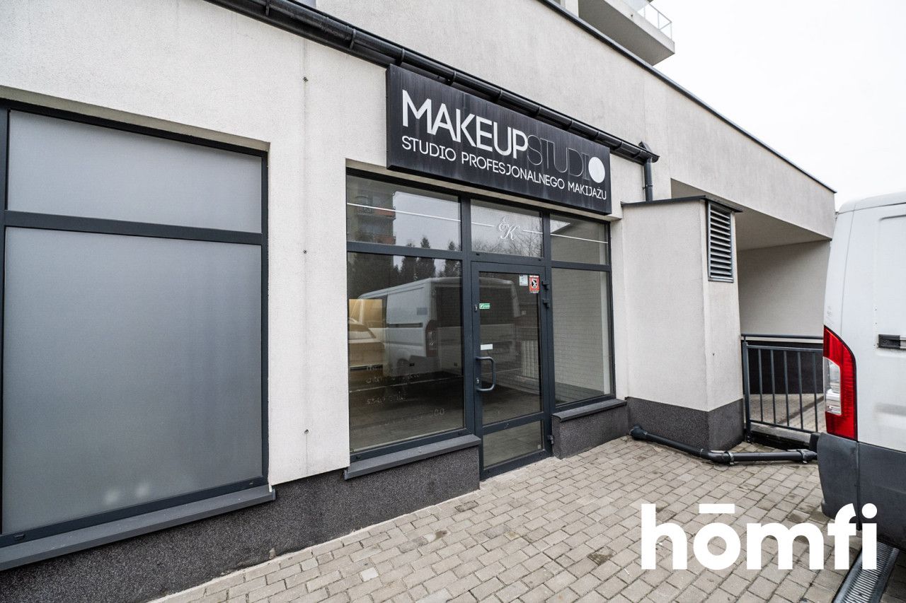 Lokal komercyjny z witryną, na parterze budynku mieszkalnego - Lokal użytkowy - Sprzedaż - Radom, Idalin