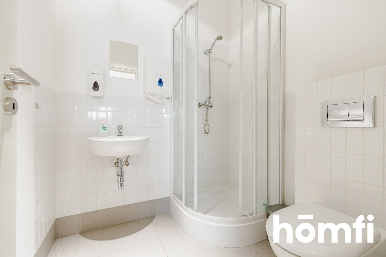 Spacious apartment with balcony and parking - Apartment - Sale - Warszawa, Wilanów