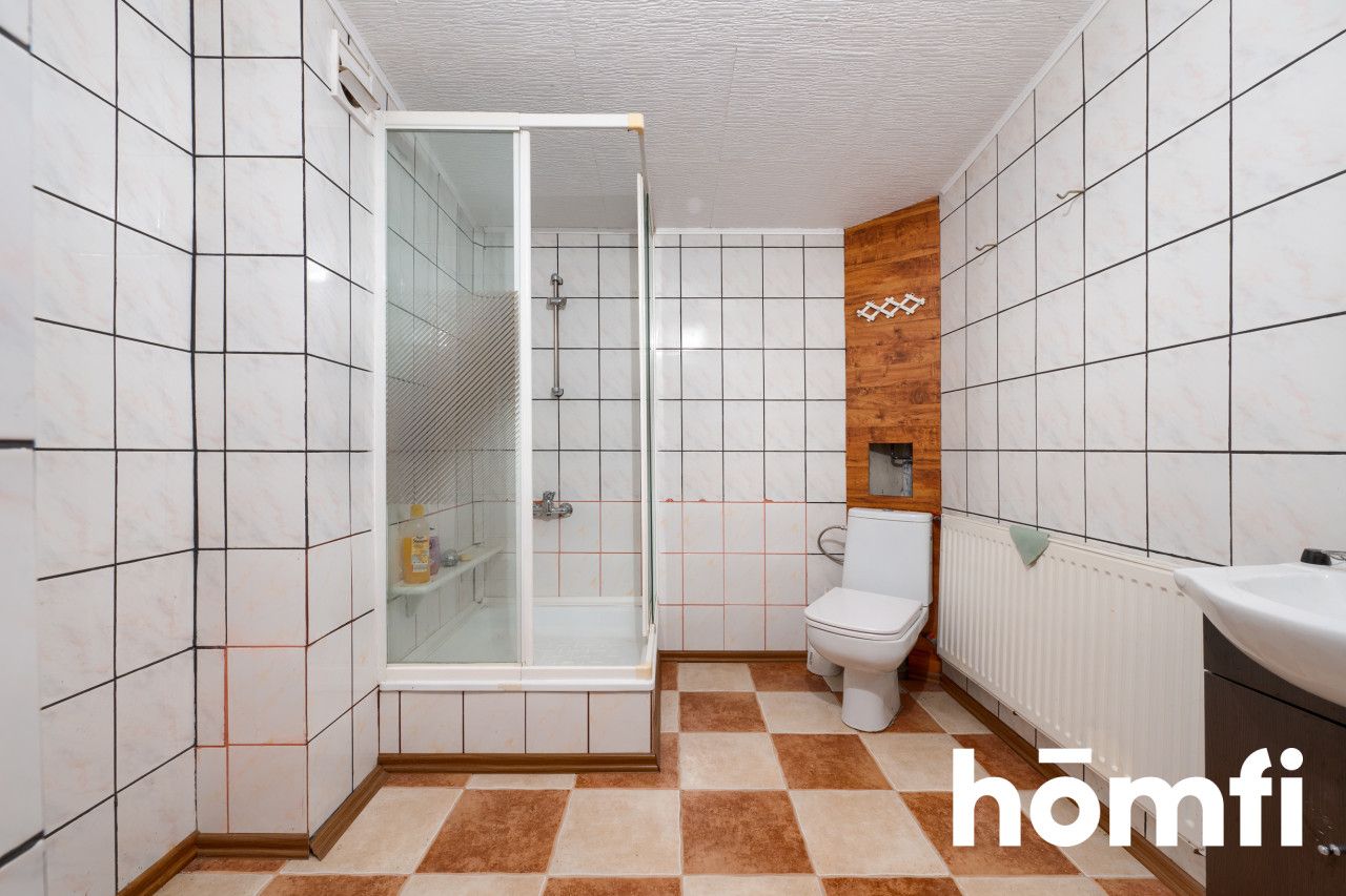 A 225 m² house - 6 rooms, 2 bathrooms, situated on a large plot with a pond and a workshop - Дім - Продаж - Wrocławski, Długołęka / Śliwice