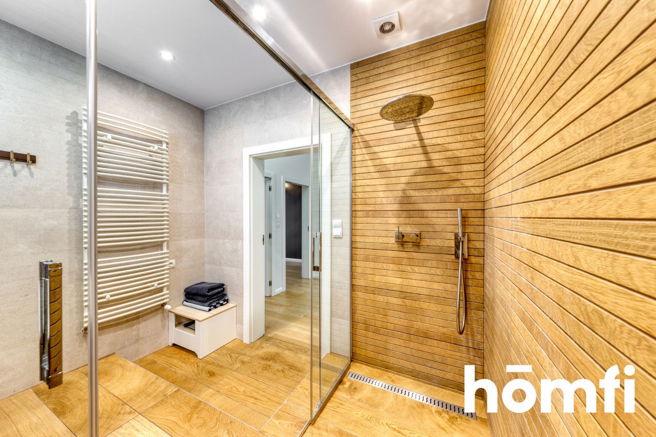 A spacious 116m² apartment in the center - Apartment - Sale - Łódź, Polesie