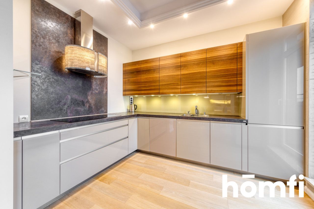 A spacious 116m² apartment in the center - Apartment - Sale - Łódź, Polesie