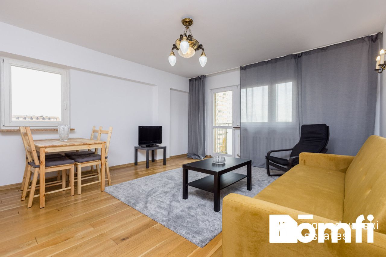 Przestrzenne 3-pokojowe mieszkanie przy Czerniakowskiej - Mieszkanie - Wynajem - Warszawa, Mokotów