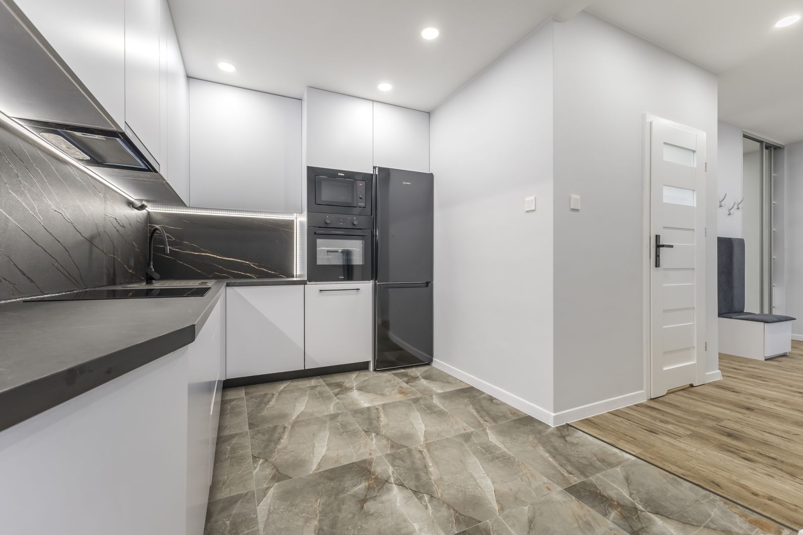 Apartment for rent in the very center of the city! - Apartment - Rent - Radom, Śródmieście