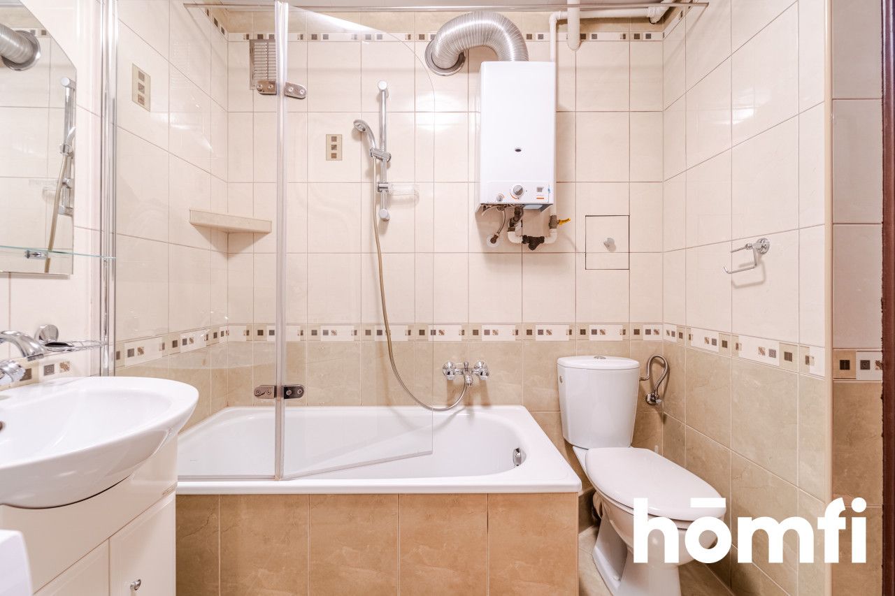 Spacious 3-Room Apartment in the Heart of Katowice - Apartment - Rent - Katowice, Tysiąclecia