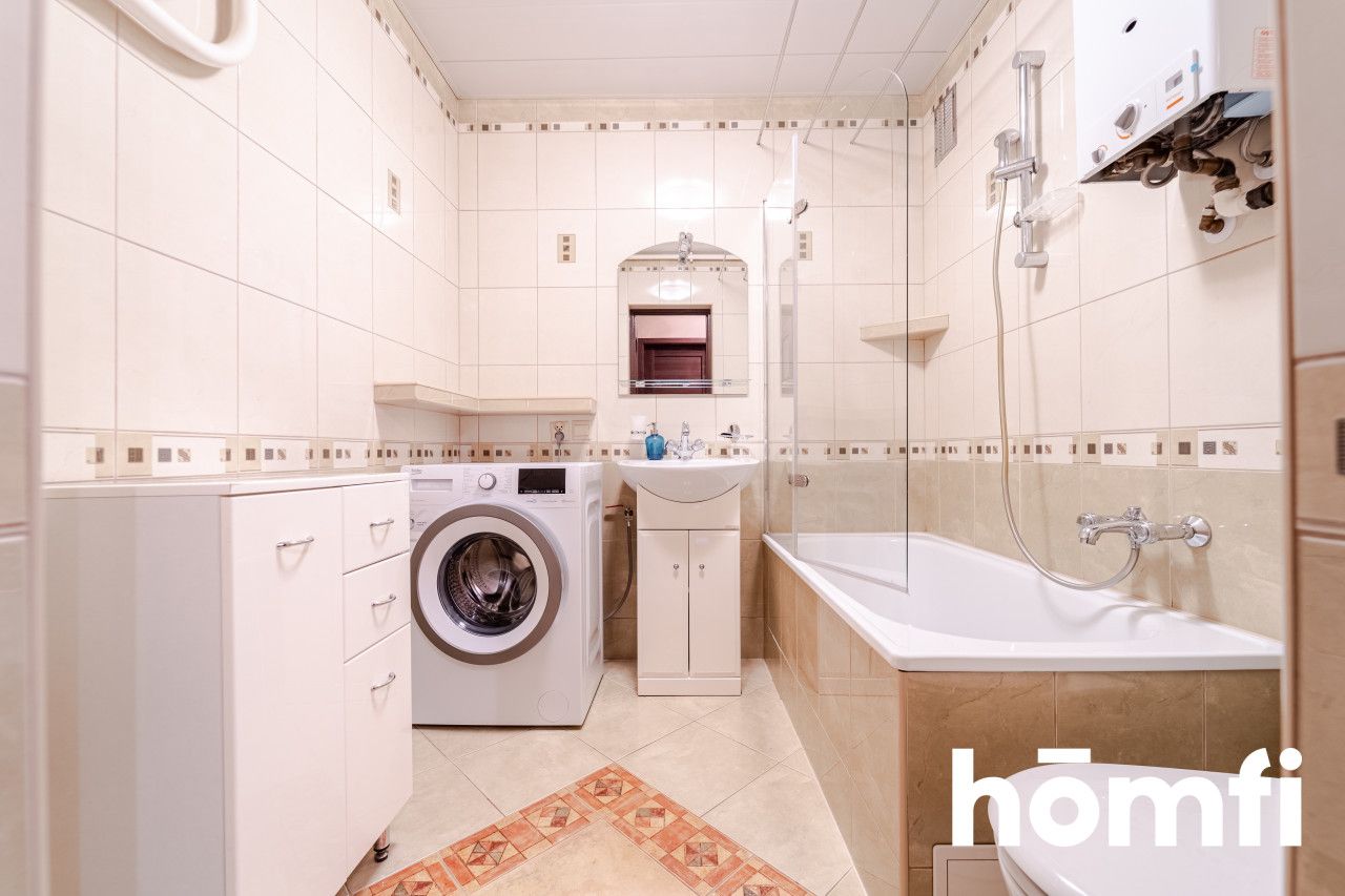 Spacious 3-Room Apartment in the Heart of Katowice - Apartment - Rent - Katowice, Tysiąclecia