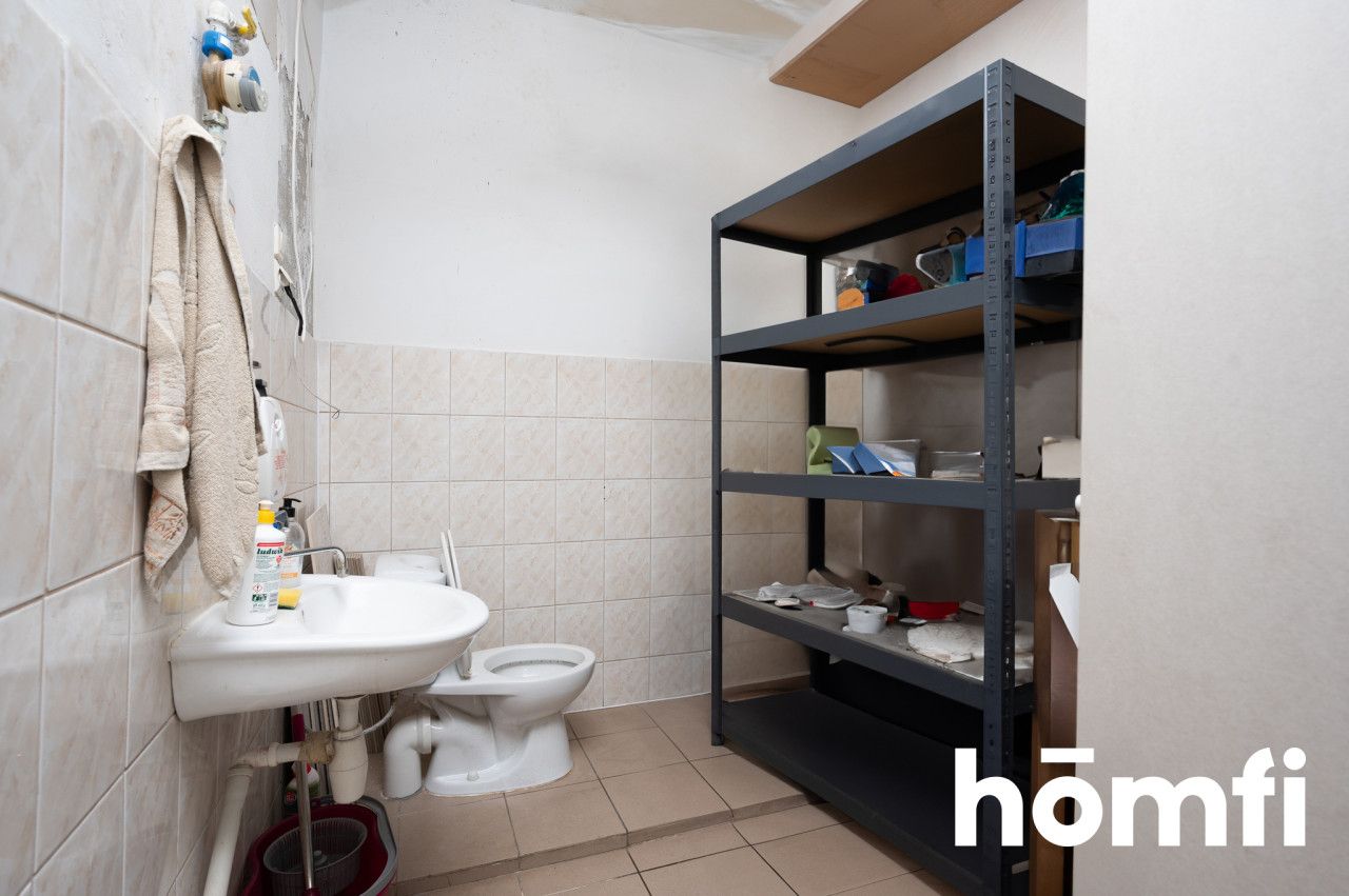 Commercial Unit for Sale | Kalwaryjska Street | Kraków | Large Shopfront - Commercial premises - Sale - Kraków, Podgórze