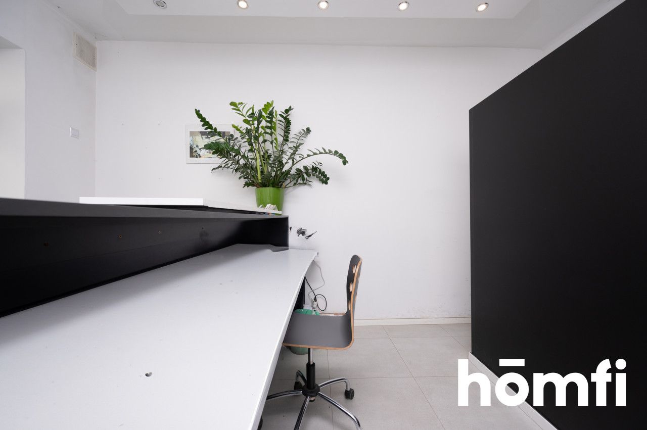 Commercial Unit for Sale | Kalwaryjska Street | Kraków | Large Shopfront - Commercial premises - Sale - Kraków, Podgórze