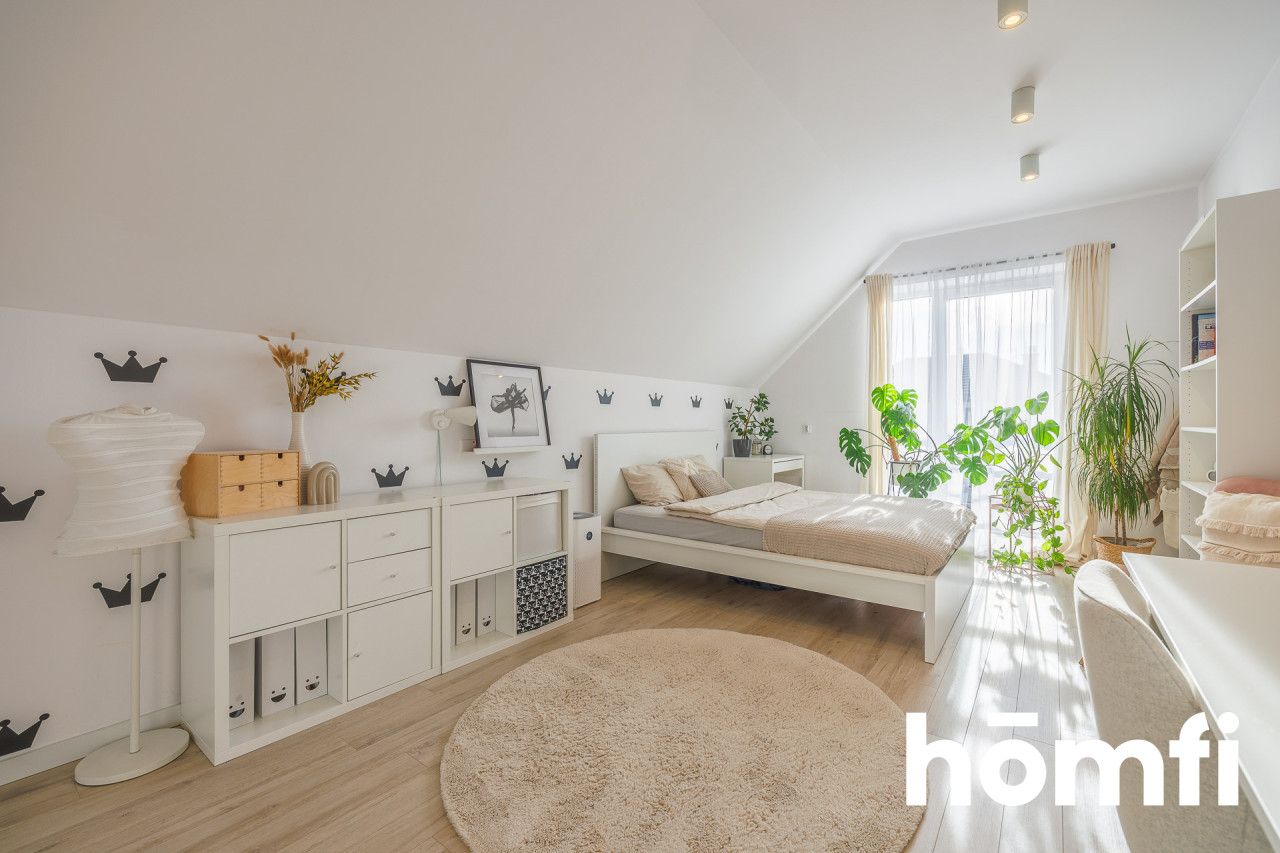 Wyjątkowy dom wolnostojący z pięknym ogrodem i garażem w bryle budynku - ZALESIE - Dom - Sprzedaż - Rzeszów, Zalesie