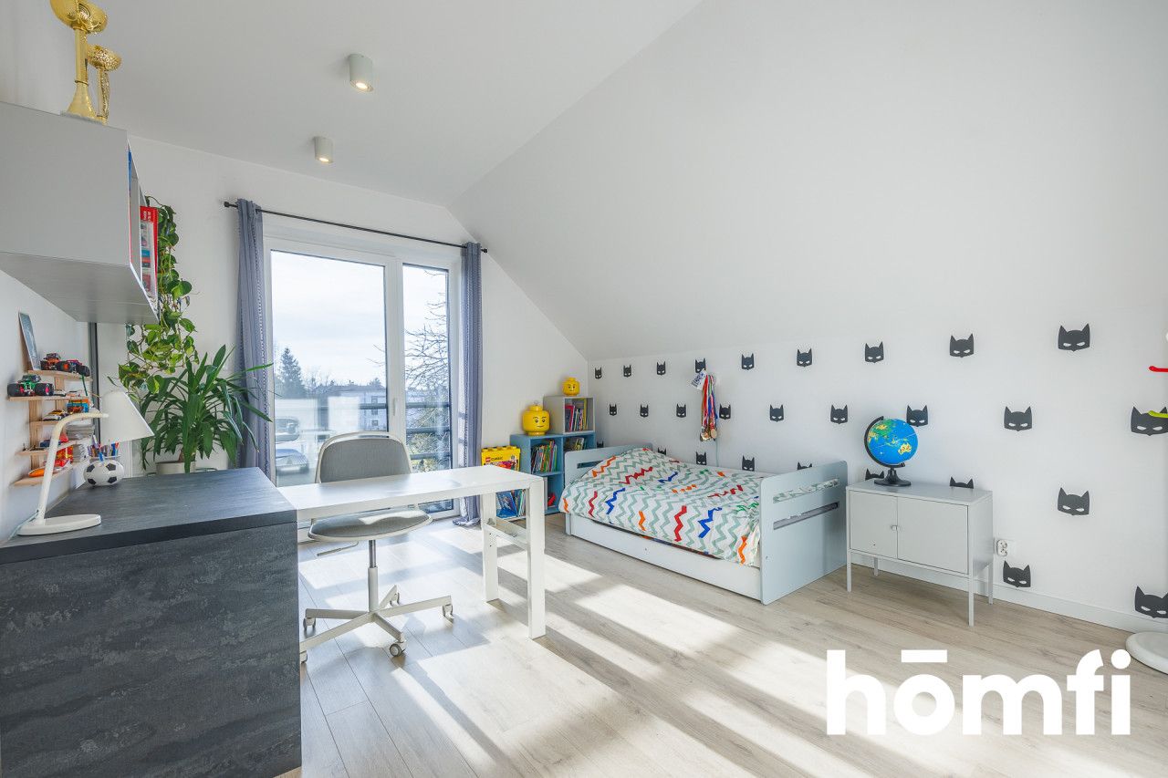 Wyjątkowy dom wolnostojący z pięknym ogrodem i garażem w bryle budynku - ZALESIE - Dom - Sprzedaż - Rzeszów, Zalesie