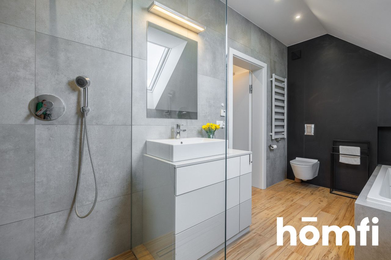 Wyjątkowy dom wolnostojący z pięknym ogrodem i garażem w bryle budynku - ZALESIE - Dom - Sprzedaż - Rzeszów, Zalesie