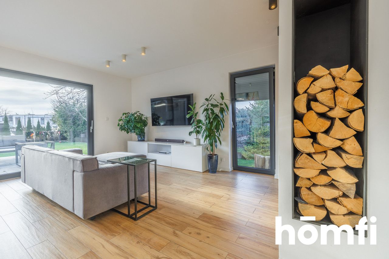 Wyjątkowy dom wolnostojący z pięknym ogrodem i garażem w bryle budynku - ZALESIE - Dom - Sprzedaż - Rzeszów, Zalesie