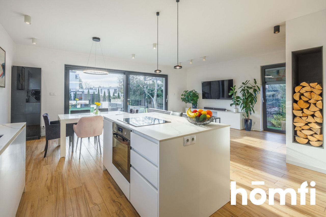 Wyjątkowy dom wolnostojący z pięknym ogrodem i garażem w bryle budynku - ZALESIE - Dom - Sprzedaż - Rzeszów, Zalesie