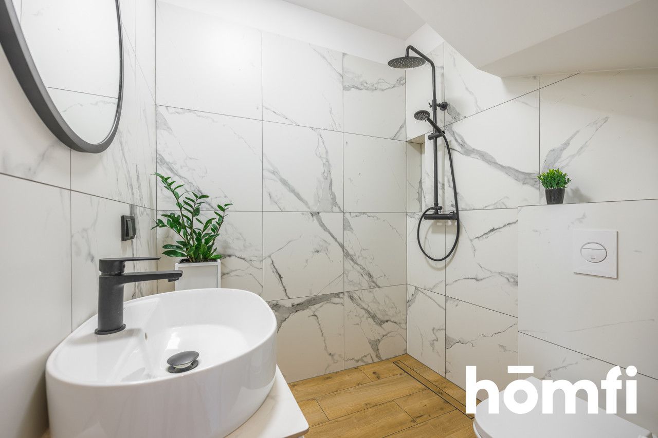 Dom wolnostojący o pow. 221 m² o dużym potencjale inwestycyjnym - ZALESIE - Dom - Sprzedaż - Rzeszów, Zalesie