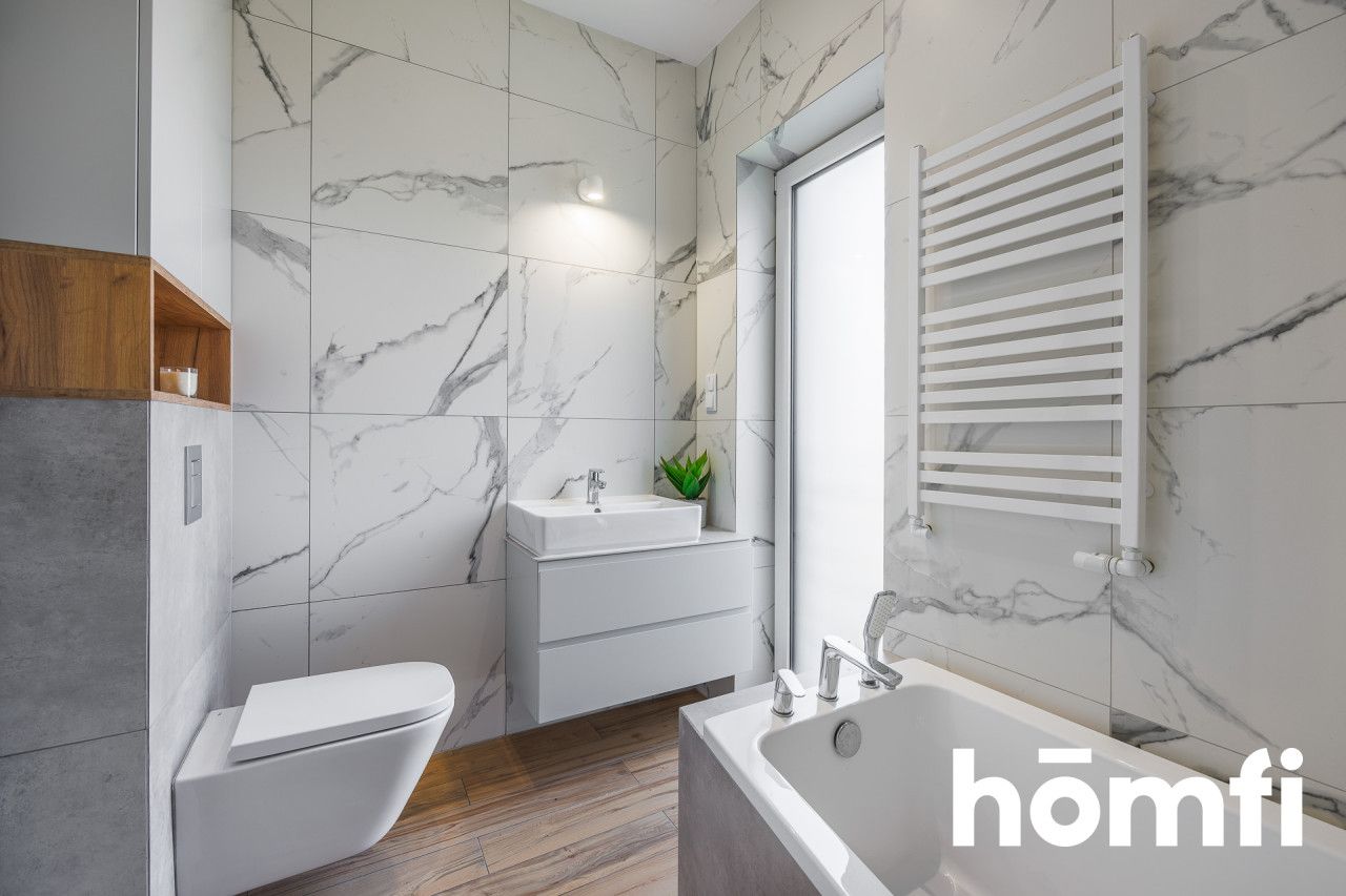 Dom wolnostojący o pow. 221 m² o dużym potencjale inwestycyjnym - ZALESIE - Dom - Sprzedaż - Rzeszów, Zalesie