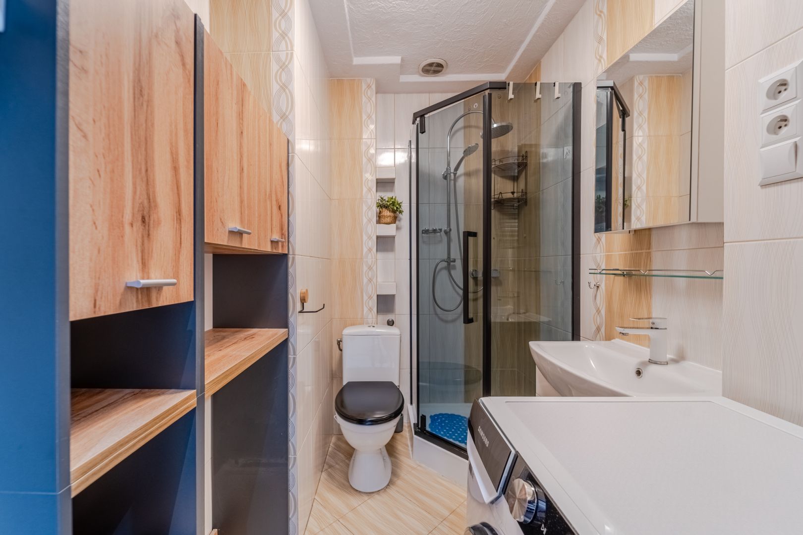 Cozy two-room apartment in Bytom - Apartment - Sale - Bytom, Bobrek