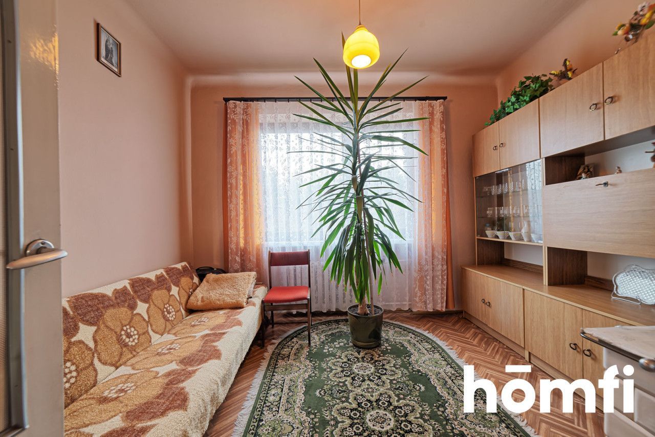 Przestronny dom z obszerną działką - Dom - Sprzedaż - Radomski, Zakrzew / Jaszowice