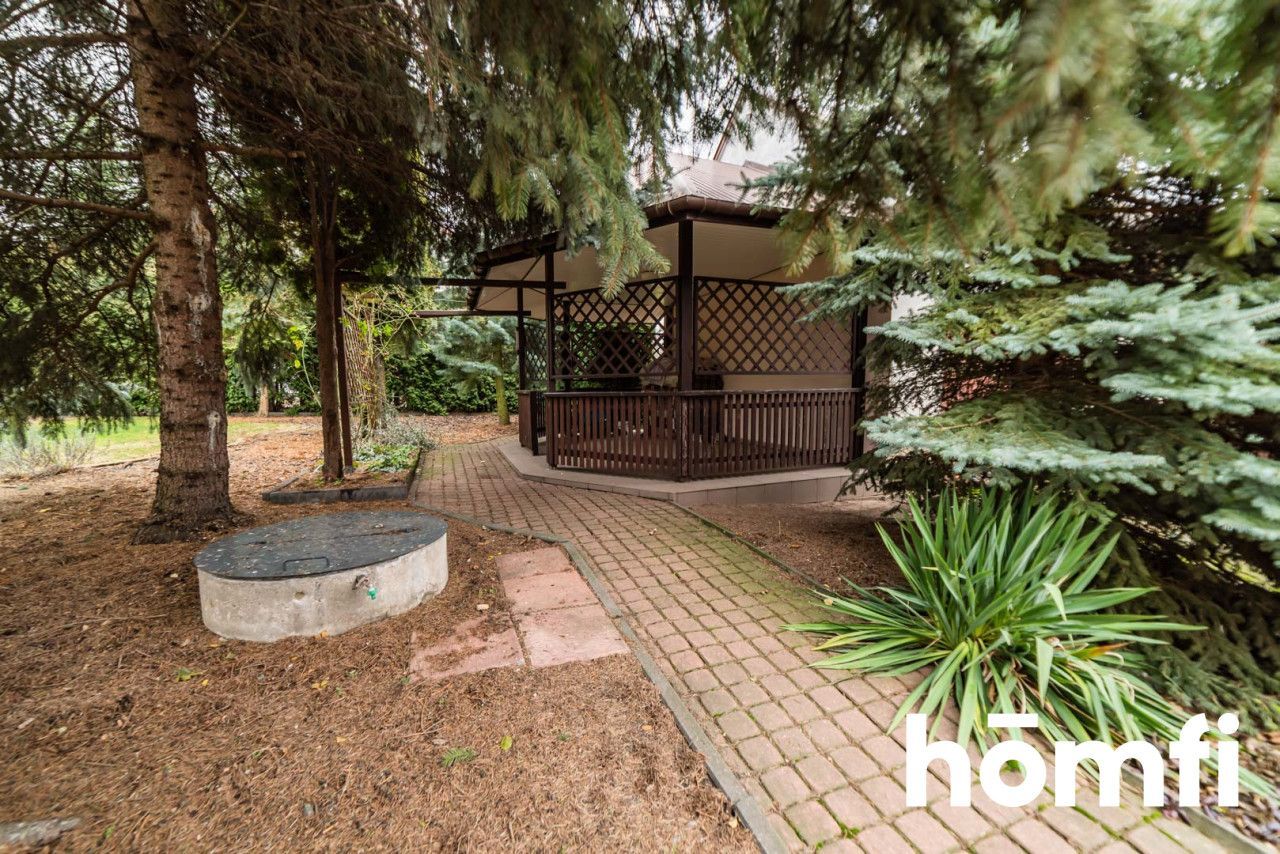 Przestronny dom z obszerną działką - Dom - Sprzedaż - Radomski, Zakrzew / Jaszowice