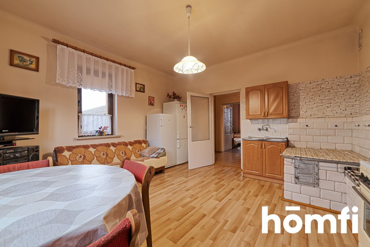 Przestronny dom z obszerną działką - Dom - Sprzedaż - Radomski, Zakrzew / Jaszowice