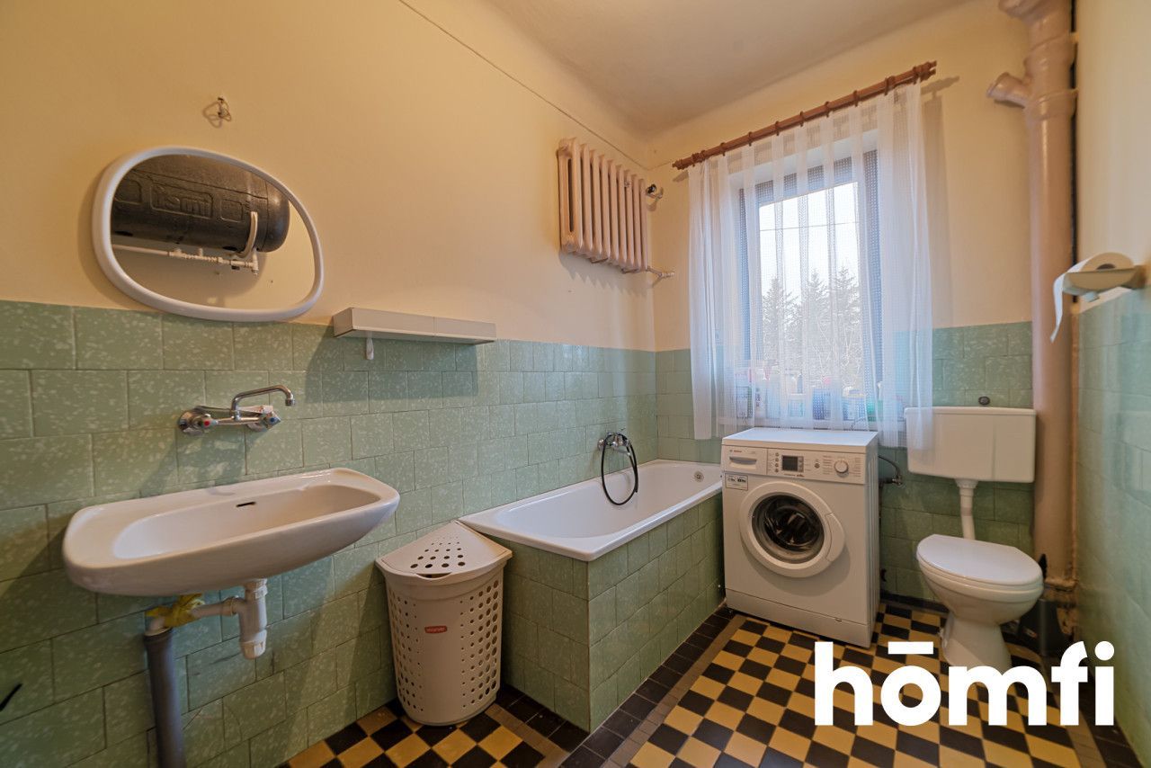 Przestronny dom z obszerną działką - Dom - Sprzedaż - Radomski, Zakrzew / Jaszowice