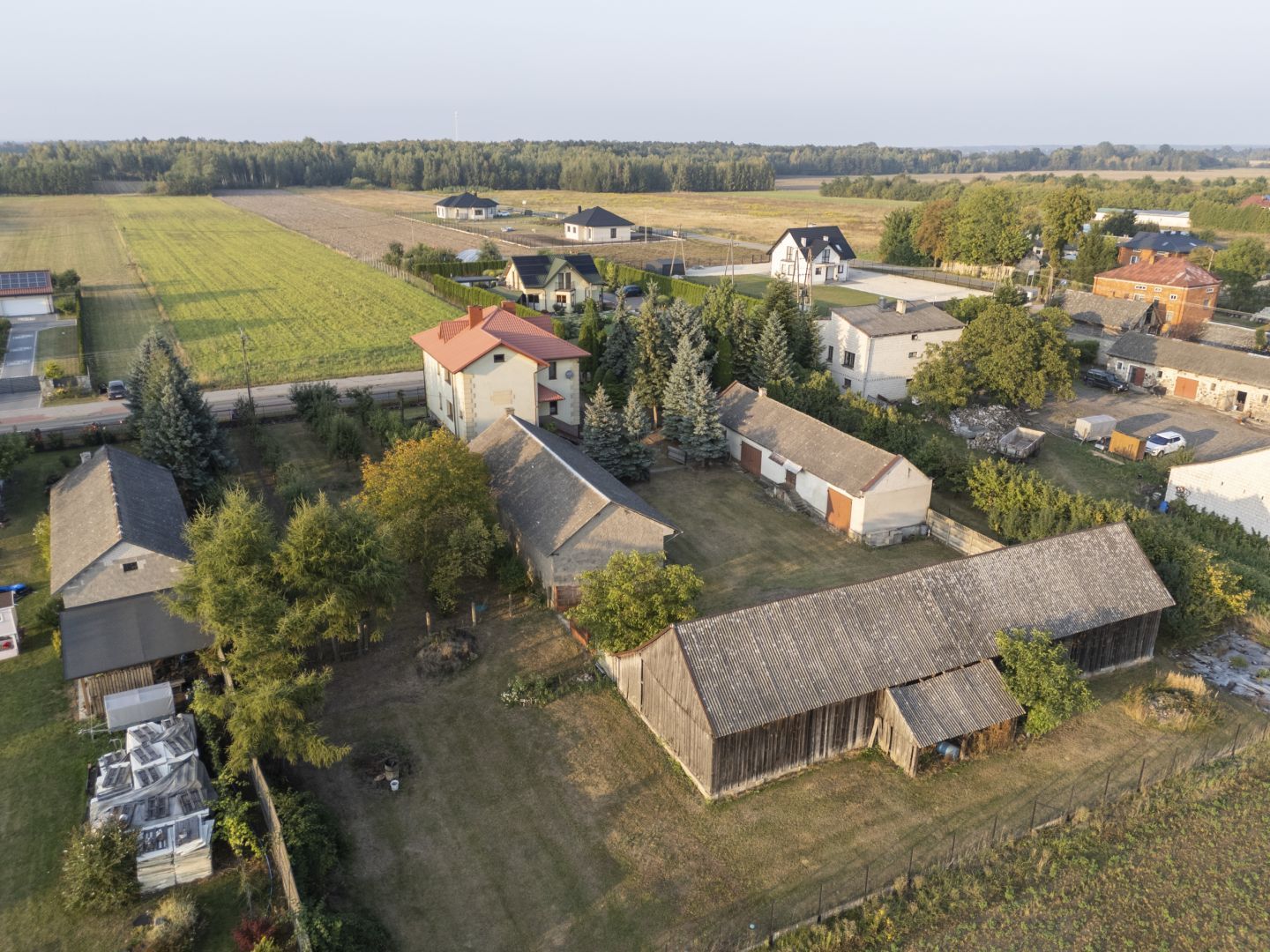 Przestronny dom z obszerną działką - Dom - Sprzedaż - Radomski, Zakrzew / Jaszowice