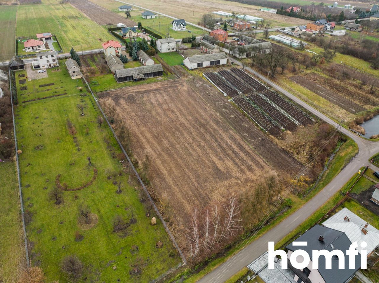 Przestronny dom z obszerną działką - Dom - Sprzedaż - Radomski, Zakrzew / Jaszowice