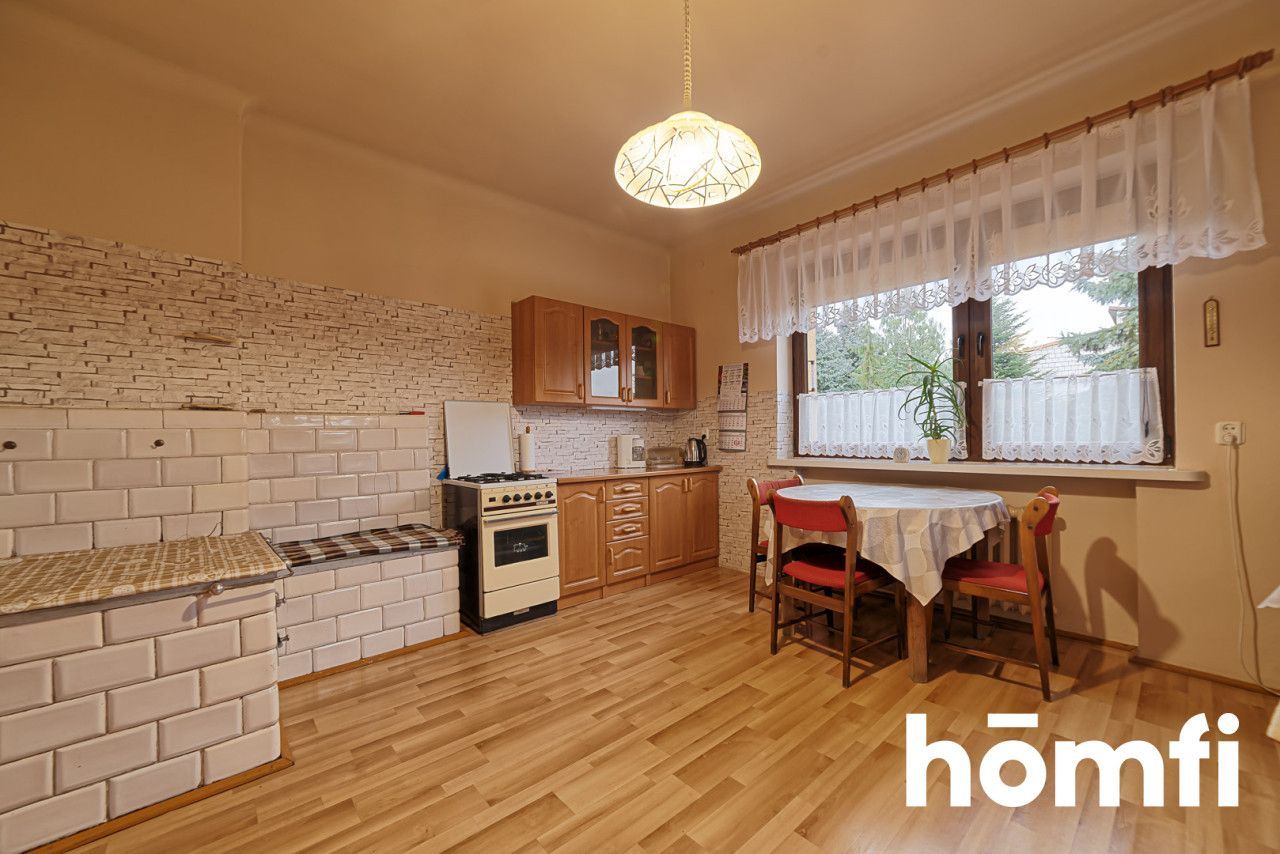 Przestronny dom z obszerną działką - Dom - Sprzedaż - Radomski, Zakrzew / Jaszowice