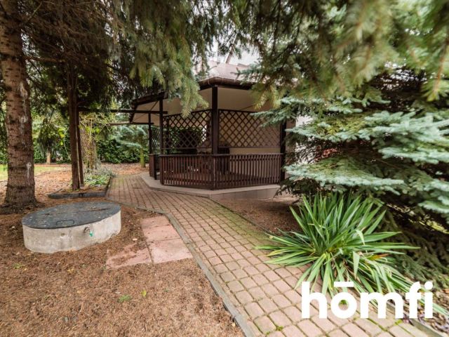 Przestronny dom z obszerną działką - Dom - Sprzedaż - Radomski, Zakrzew / Jaszowice