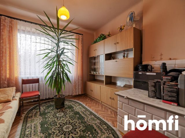 Przestronny dom z obszerną działką - Dom - Sprzedaż - Radomski, Zakrzew / Jaszowice