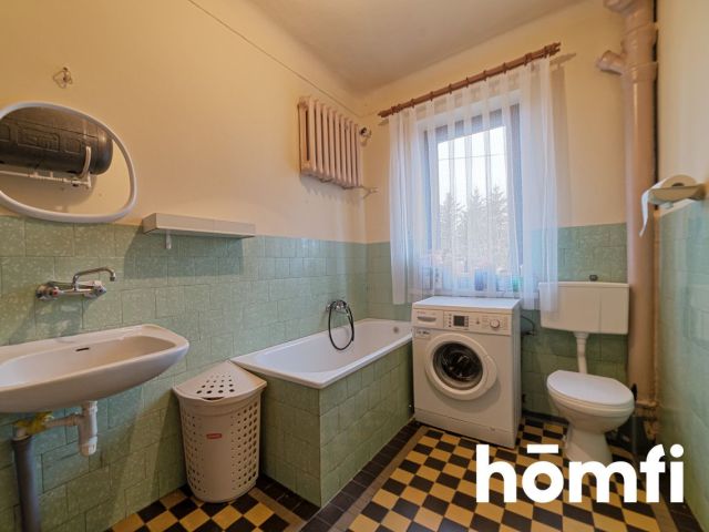 Przestronny dom z obszerną działką - Dom - Sprzedaż - Radomski, Zakrzew / Jaszowice