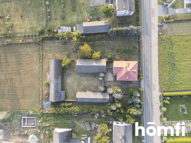 Przestronny dom z obszerną działką - Dom - Sprzedaż - Radomski, Zakrzew / Jaszowice