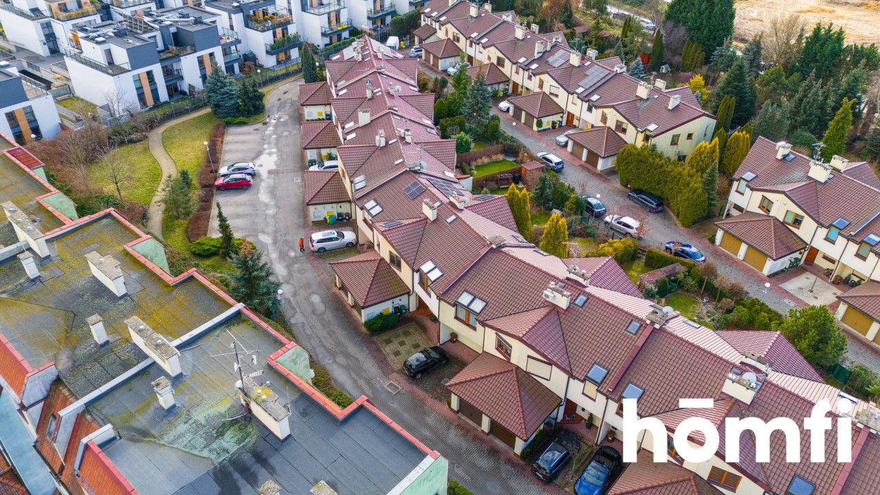 Na sprzedaż szeregowy dom przy ul. Cesarzowickiej, Oporów - Dom - Sprzedaż - Wrocław, Fabryczna / Oporów