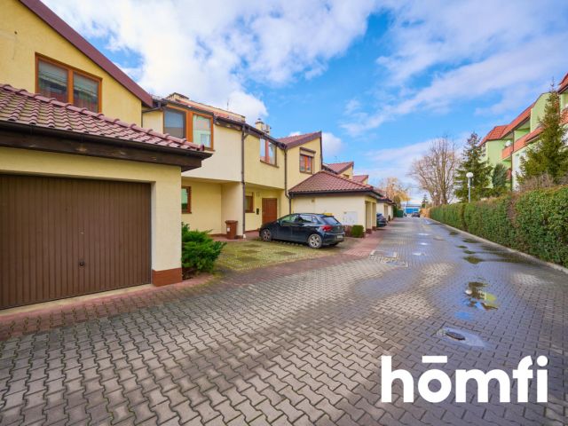 Na sprzedaż szeregowy dom przy ul. Cesarzowickiej, Oporów - Dom - Sprzedaż - Wrocław, Fabryczna / Oporów