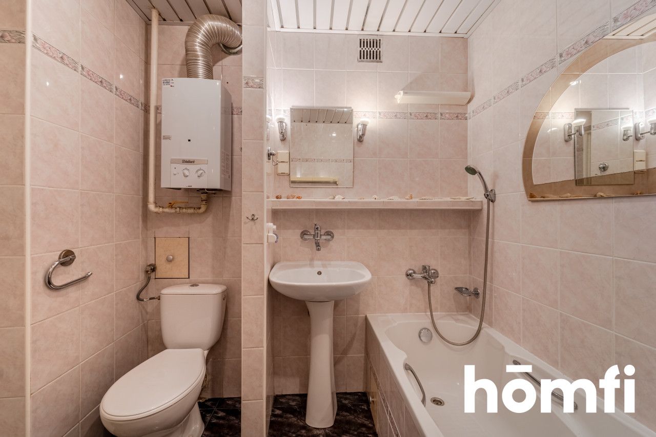 Spacious 3-Room Apartment in the Heart of Katowice - Mieszkanie - Wynajem - Katowice, Tysiąclecia