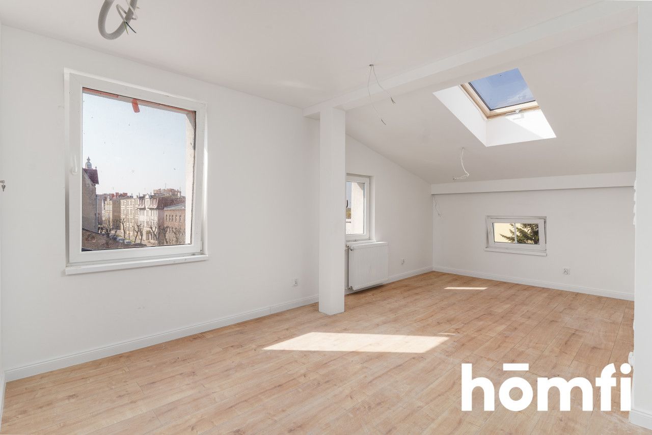 Wyjątkowe mieszkanie w odrestaurowanej kamienicy - Mieszkanie - Sprzedaż - Tczewski, Tczew