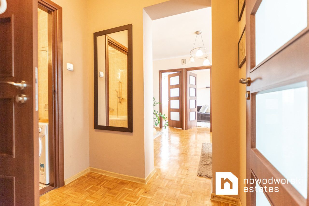 Z pięknym widokiem - mieszkanie, 3 pokoje, 45m^2, w centrum Radomia - Mieszkanie - Wynajem - Radom, Śródmieście