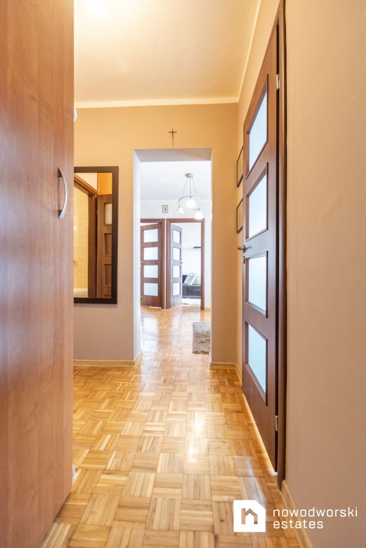 Z pięknym widokiem - mieszkanie, 3 pokoje, 45m^2, w centrum Radomia - Mieszkanie - Wynajem - Radom, Śródmieście