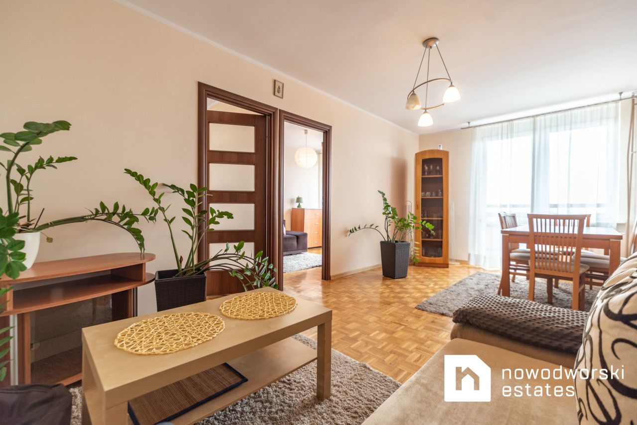 Z pięknym widokiem - mieszkanie, 3 pokoje, 45m^2, w centrum Radomia - Mieszkanie - Wynajem - Radom, Śródmieście