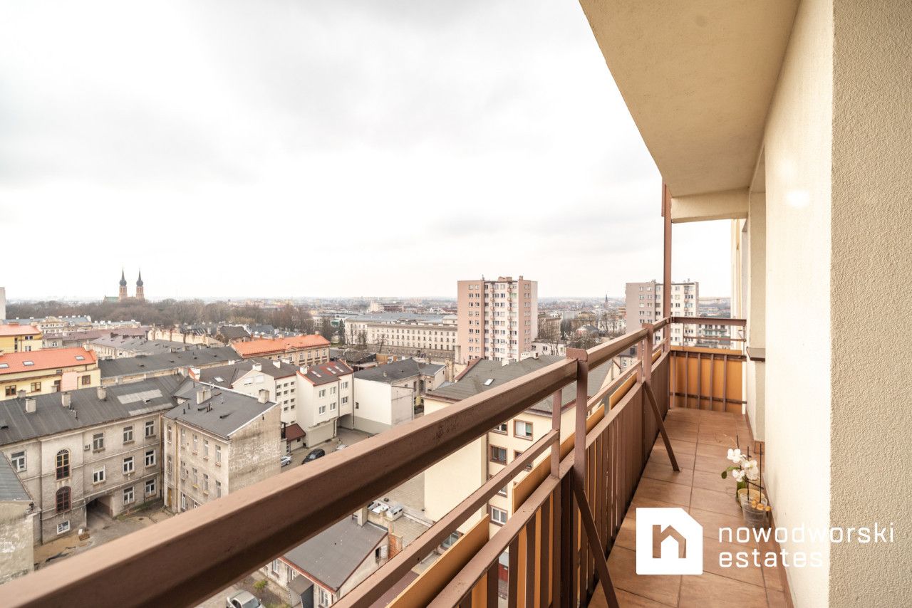 Z pięknym widokiem - mieszkanie, 3 pokoje, 45m^2, w centrum Radomia - Mieszkanie - Wynajem - Radom, Śródmieście