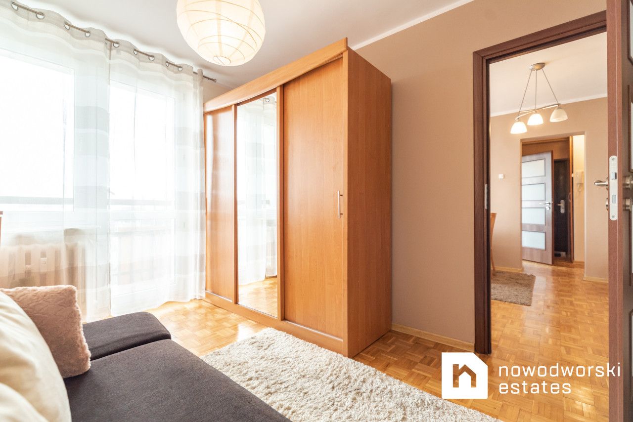 Z pięknym widokiem - mieszkanie, 3 pokoje, 45m^2, w centrum Radomia - Mieszkanie - Wynajem - Radom, Śródmieście