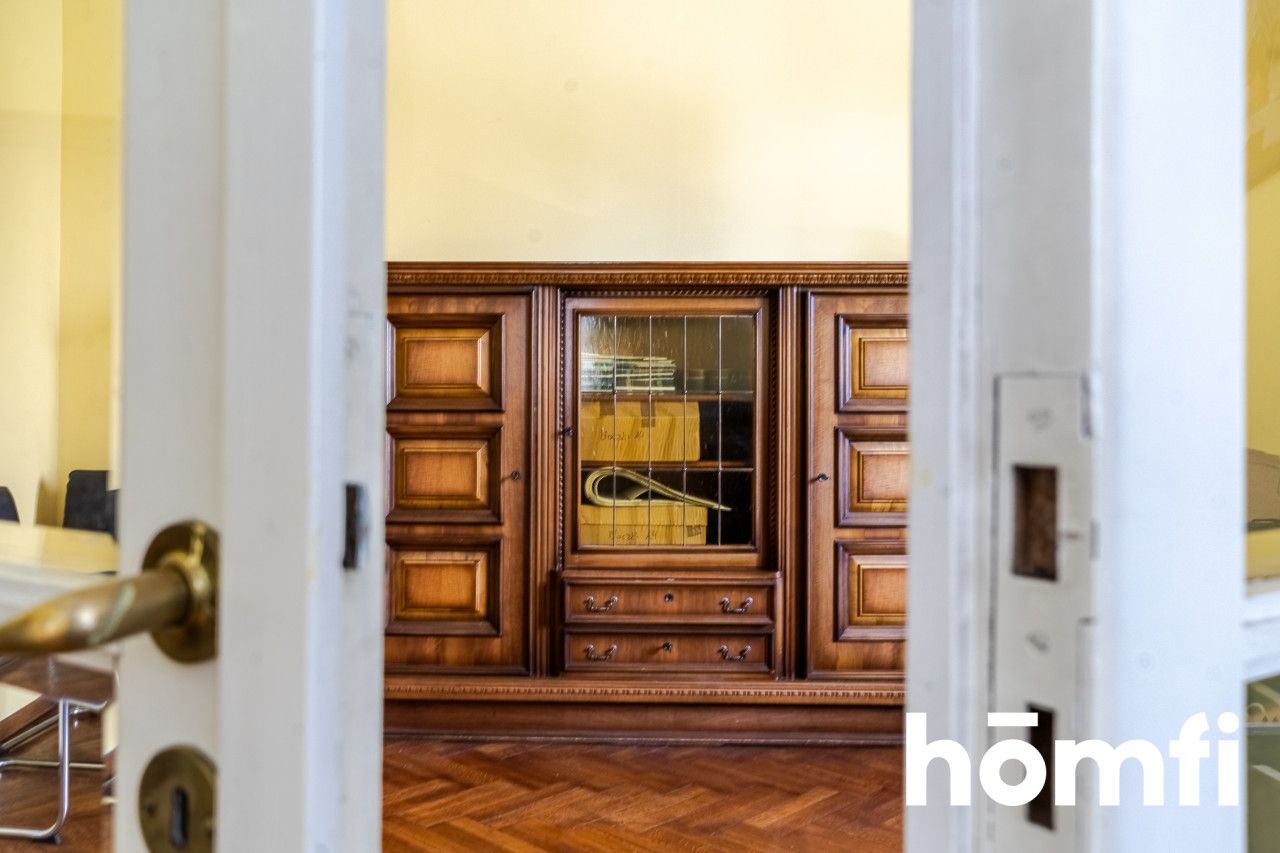 Villa Perfect for Office or Residence, Śląska Street - Дім - Продаж - Katowice, Ligota