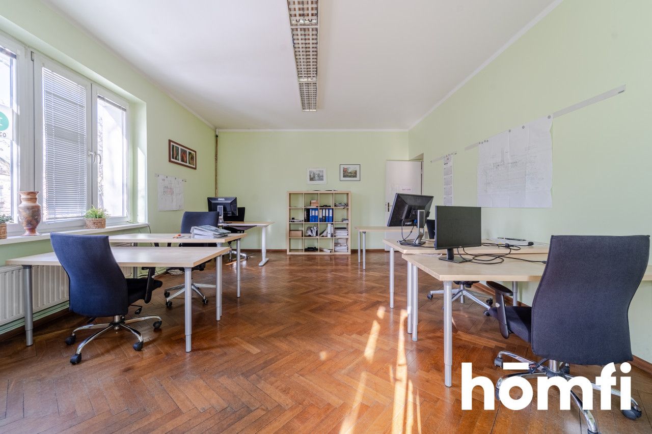 Villa Perfect for Office or Residence, Śląska Street - Дім - Продаж - Katowice, Ligota