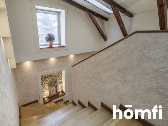 The house is located in a single-family home estate in Kozia Góra, Radom - Дім - Продаж - Radom, Kozia Góra