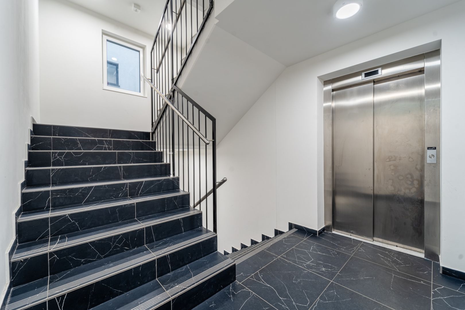 APARTAMENT W ŚRÓDMIEŚCIU KATOWIC - Mieszkanie - Wynajem - Katowice, Śródmieście