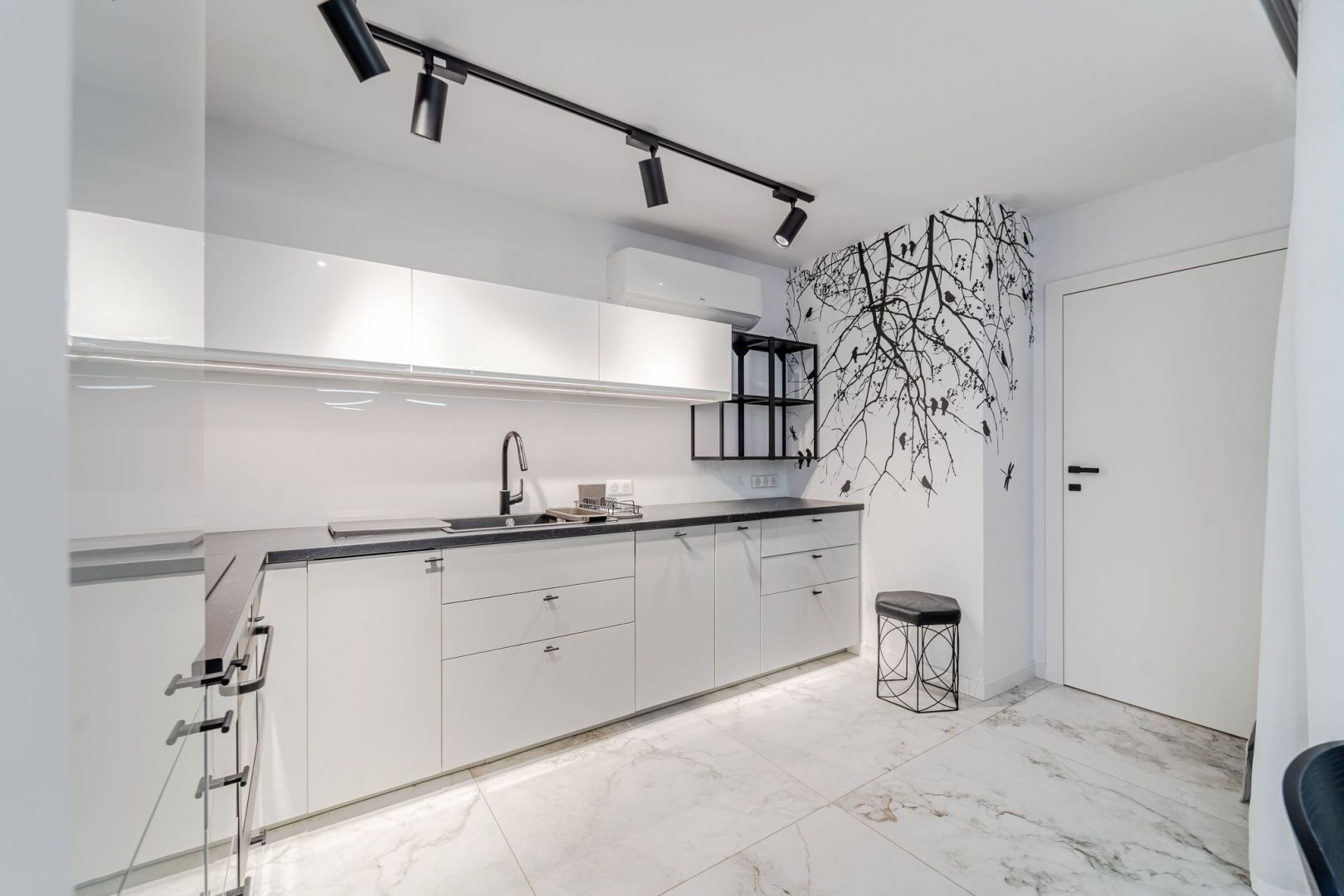 APARTAMENT W ŚRÓDMIEŚCIU KATOWIC - Mieszkanie - Wynajem - Katowice, Śródmieście